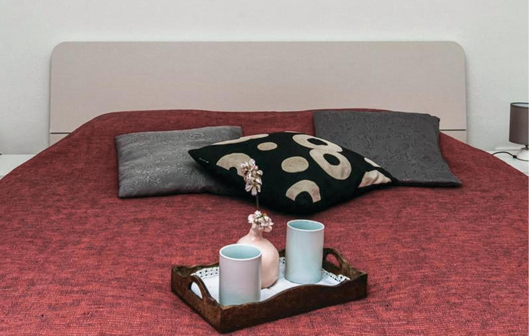 1 Bedroom Gorgeous In Apartment