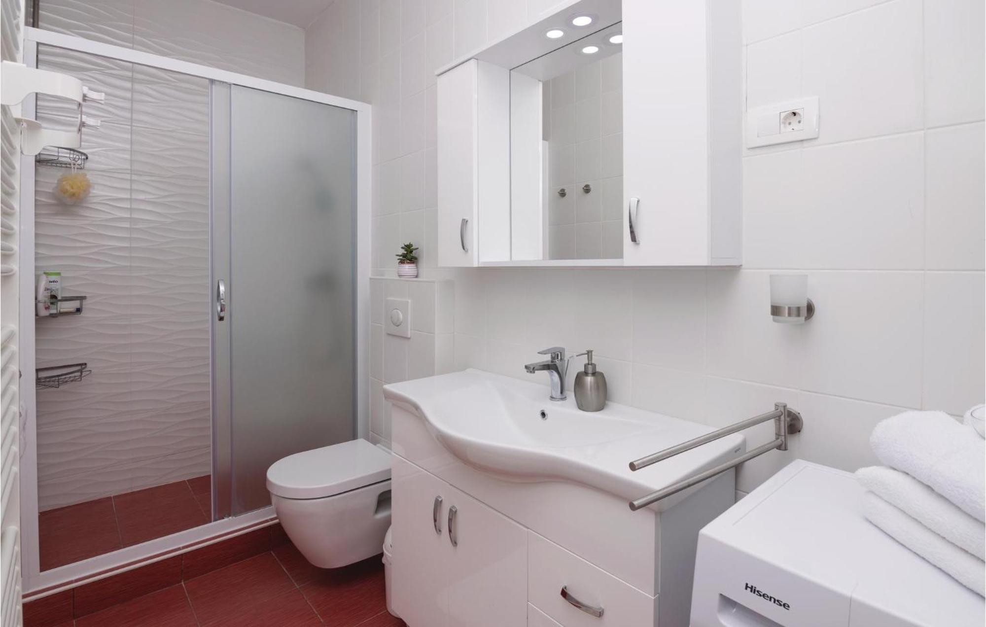 1 Bedroom Gorgeous In